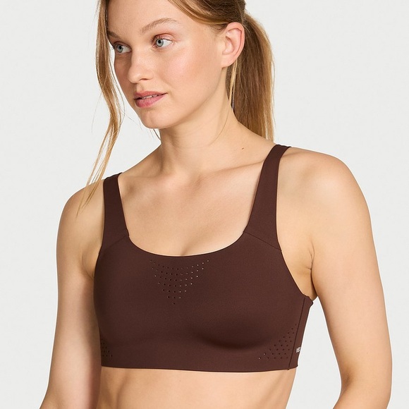 Victoria Secret VSX Featherweight Max™ Sports Bra Size 38DD & Short Set Ganache - Picture 1 of 7